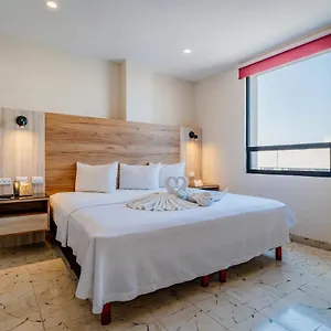By Kavia Hotel Merida